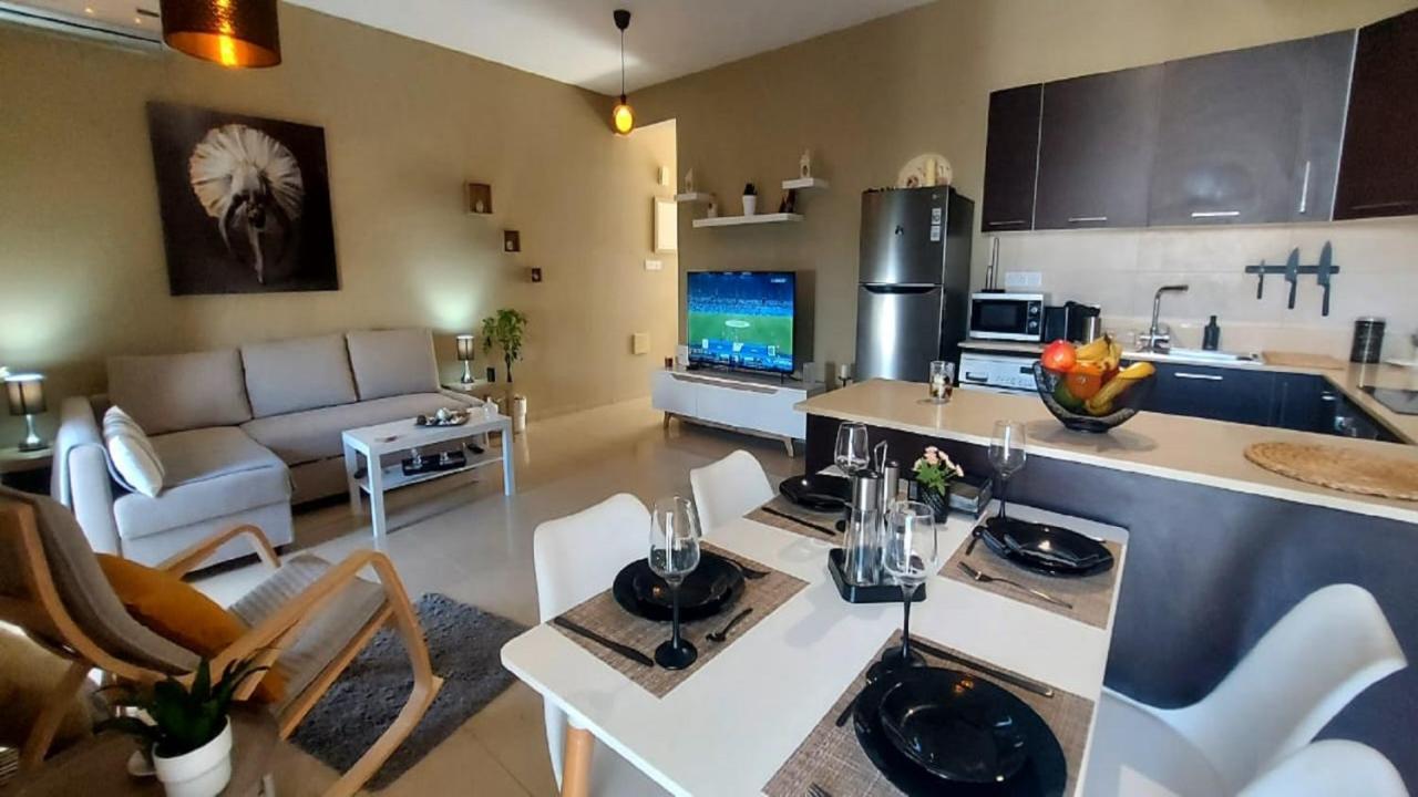 Paramount Gardens Resorts C202 Larnaca Ngoại thất bức ảnh