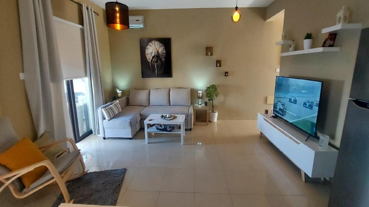 Paramount Gardens Resorts C202 Larnaca Ngoại thất bức ảnh