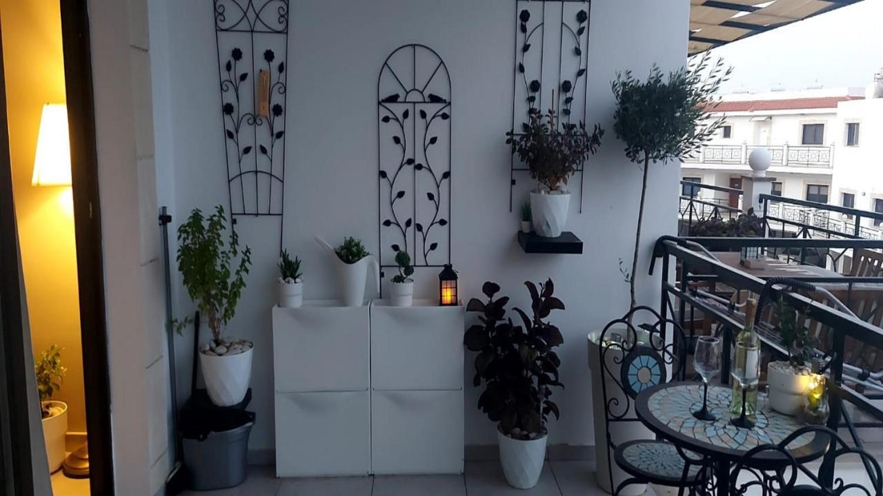 Paramount Gardens Resorts C202 Larnaca Ngoại thất bức ảnh