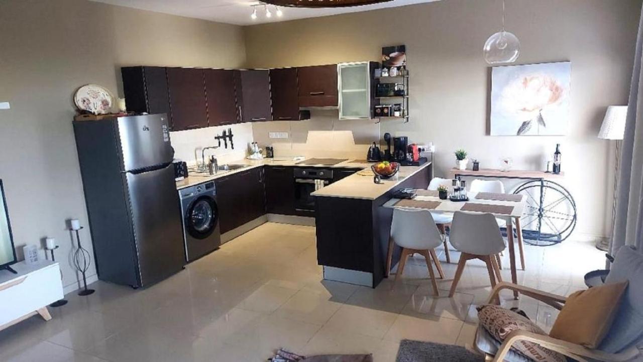 Paramount Gardens Resorts C202 Larnaca Ngoại thất bức ảnh